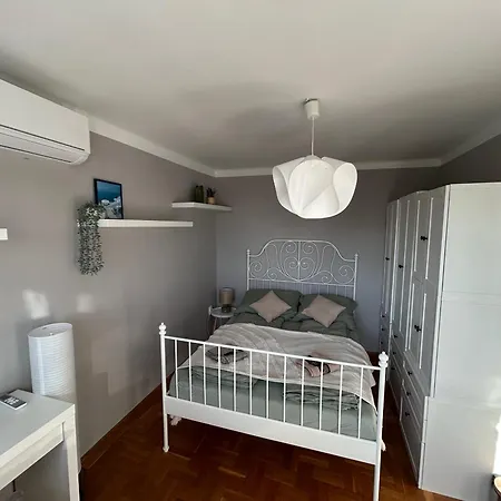 Zoeldfuege Vila Balatonfůzfő