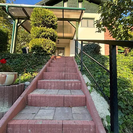 Villa Zöldfüge Balatonfůzfő